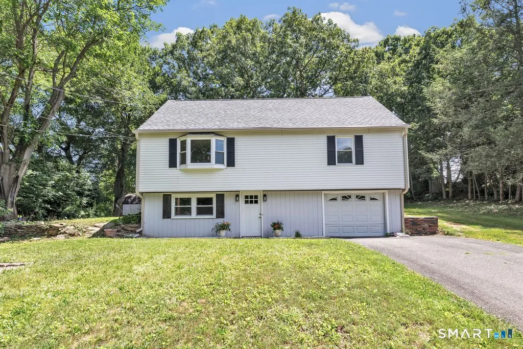 72 Stendahl Drive, Shelton, CT