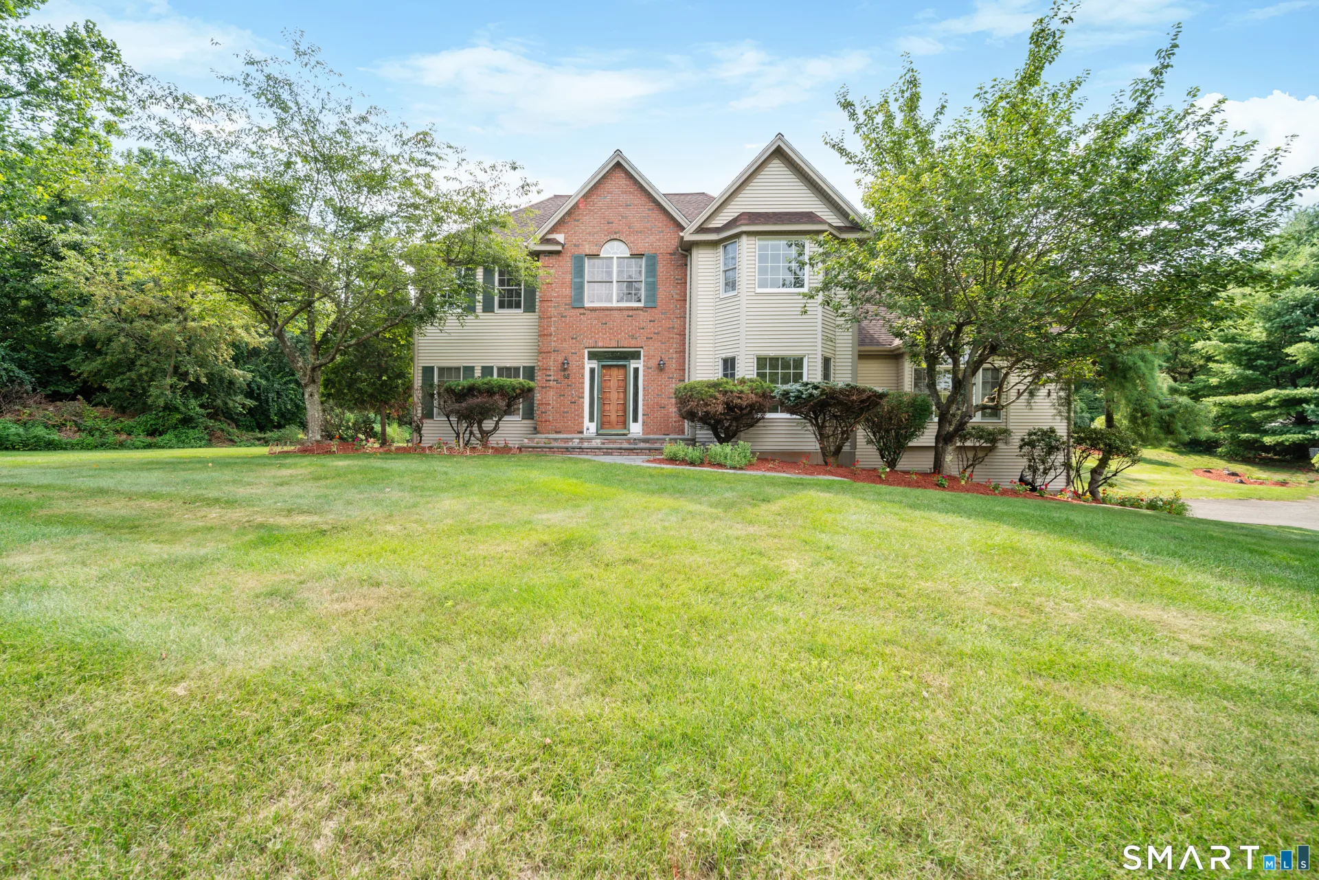 83 Elk Drive, Southbury, CT