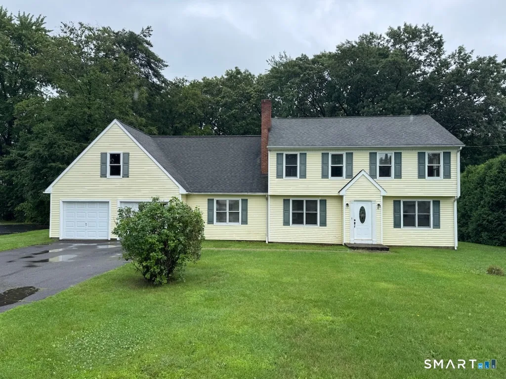 16 Terrie Road, Farmington, CT