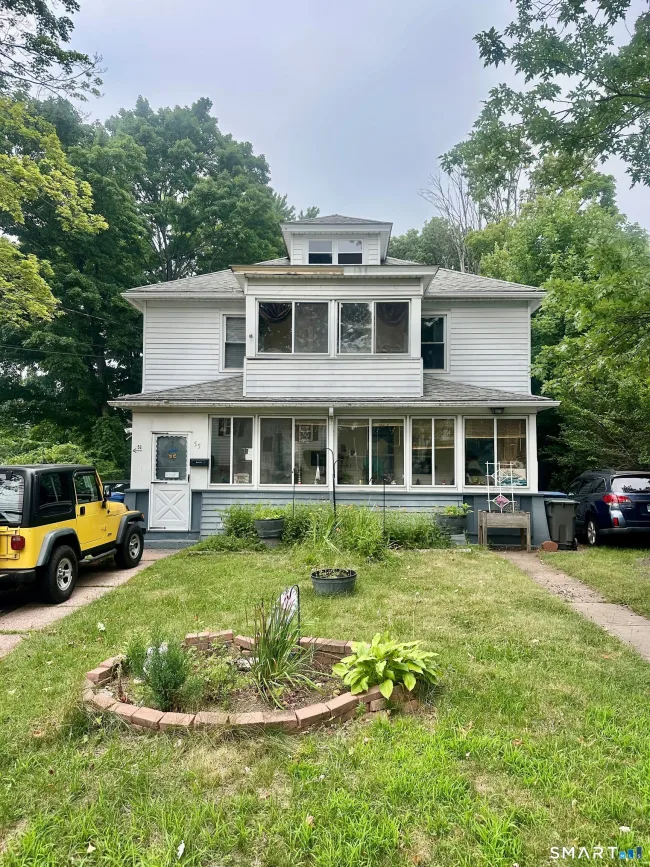 53 Woodland Street