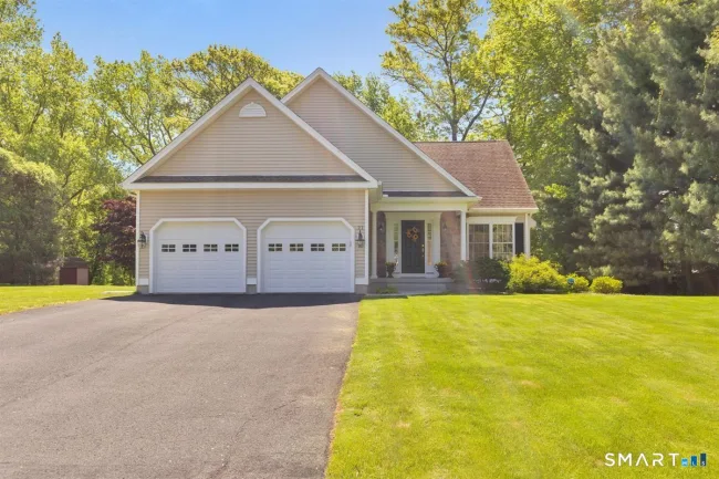 21 Church Terrace, Newington, CT