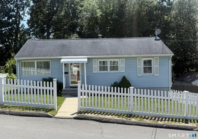 81 Alberta Street