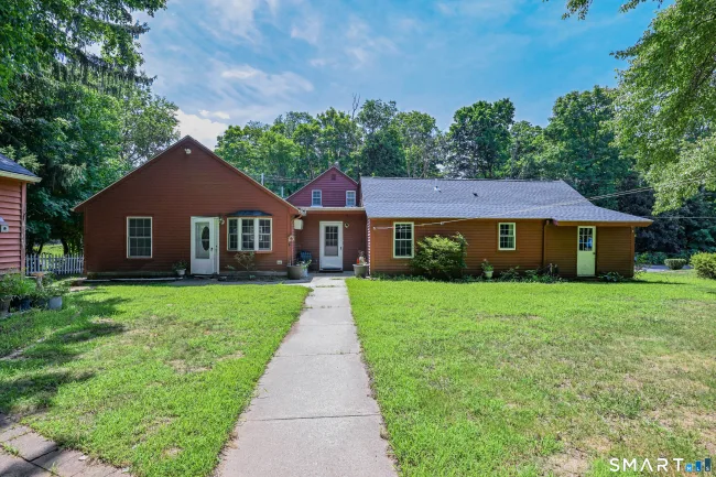463 Pearl Lake Rd Road, Waterbury, CT