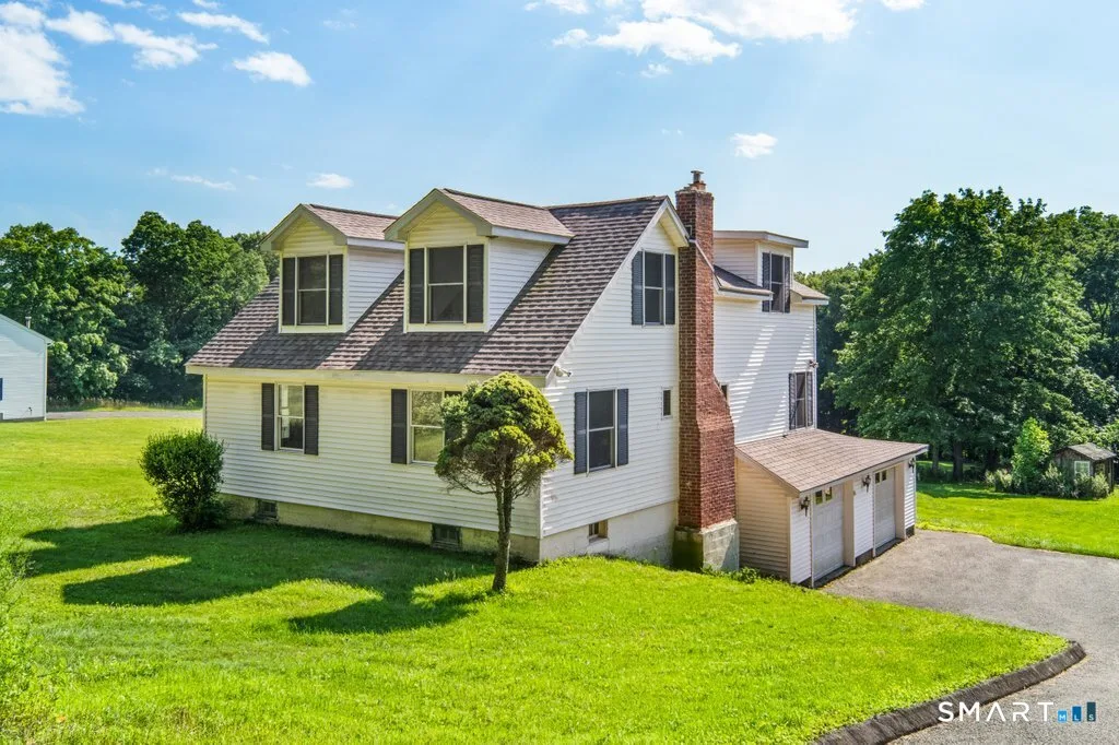 30 Old Middle Road, Brookfield, CT