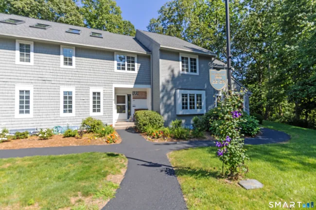 24 Williams Glen Way #24