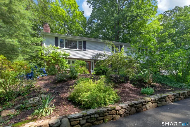 123 Janeway Drive, Guilford, CT