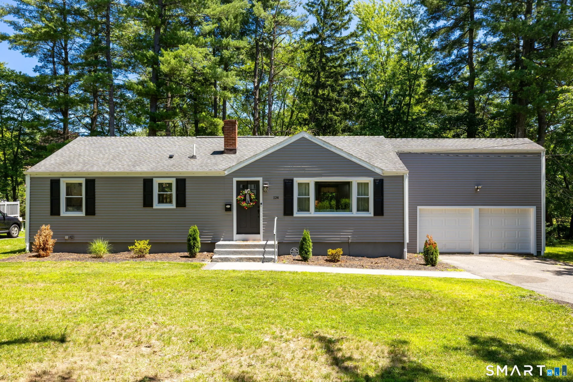 124 Grove Street, Windsor, CT