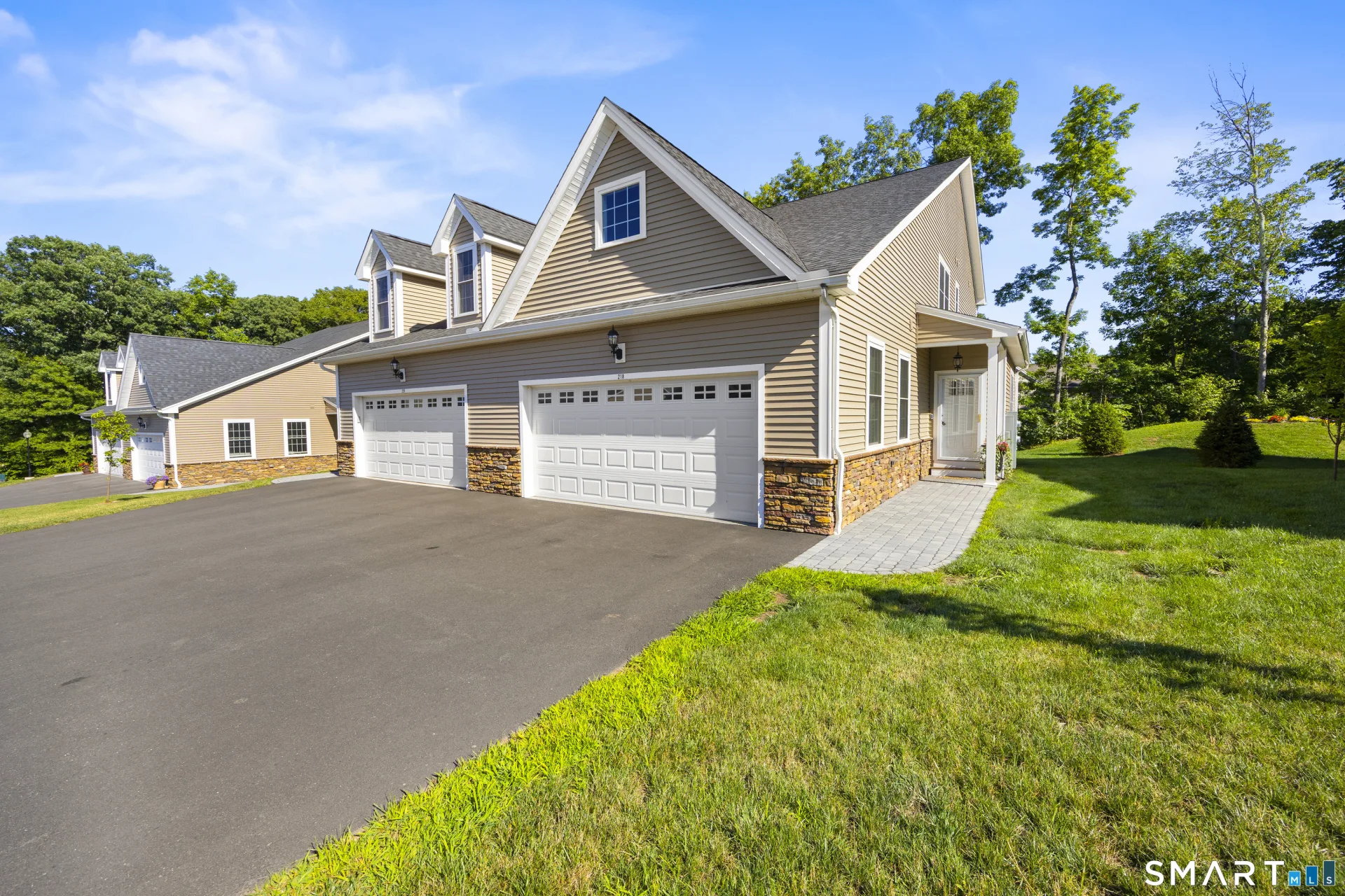 218 Boulder Court #51, Bristol, CT