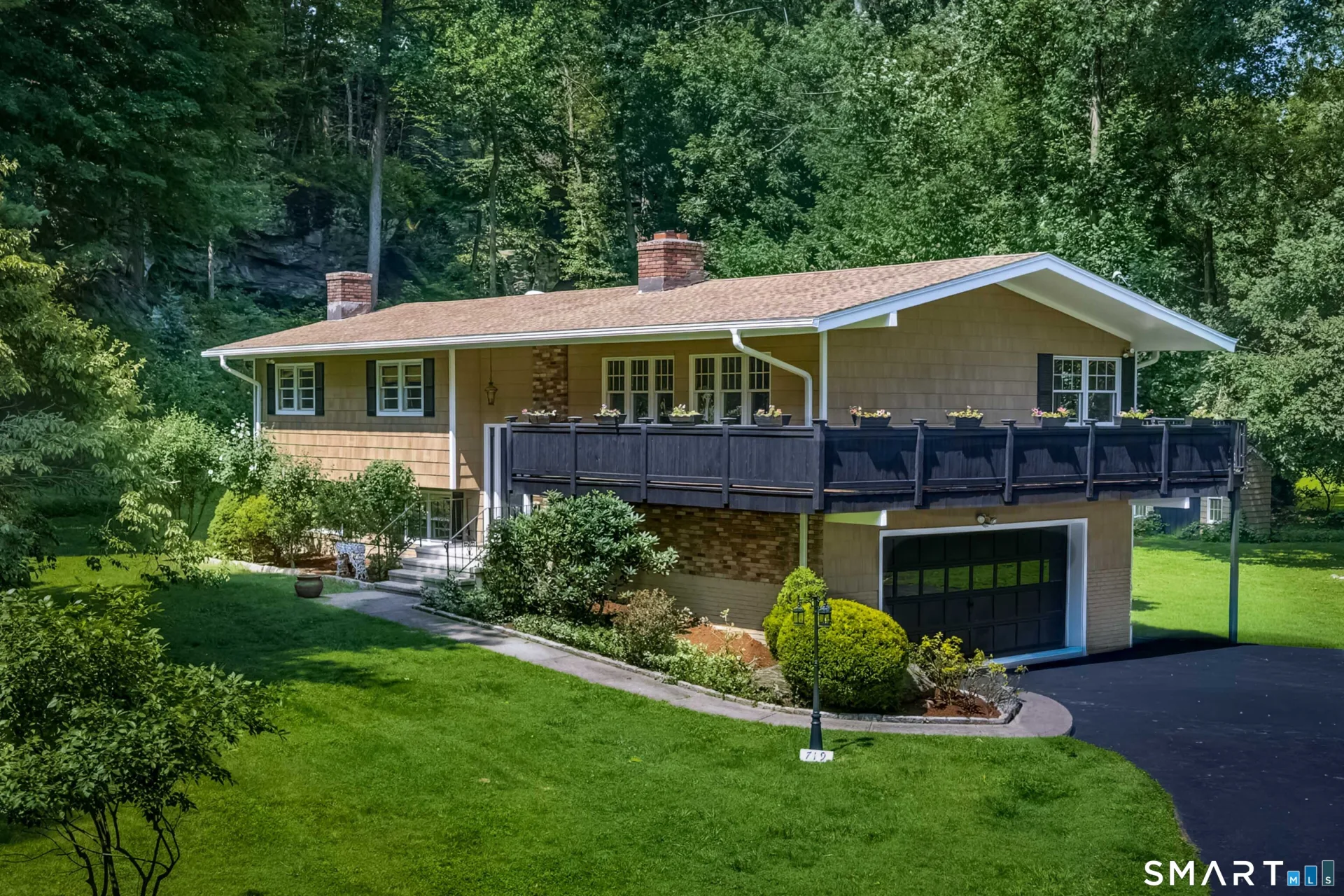719 Mountain Laurel Road, Fairfield, CT