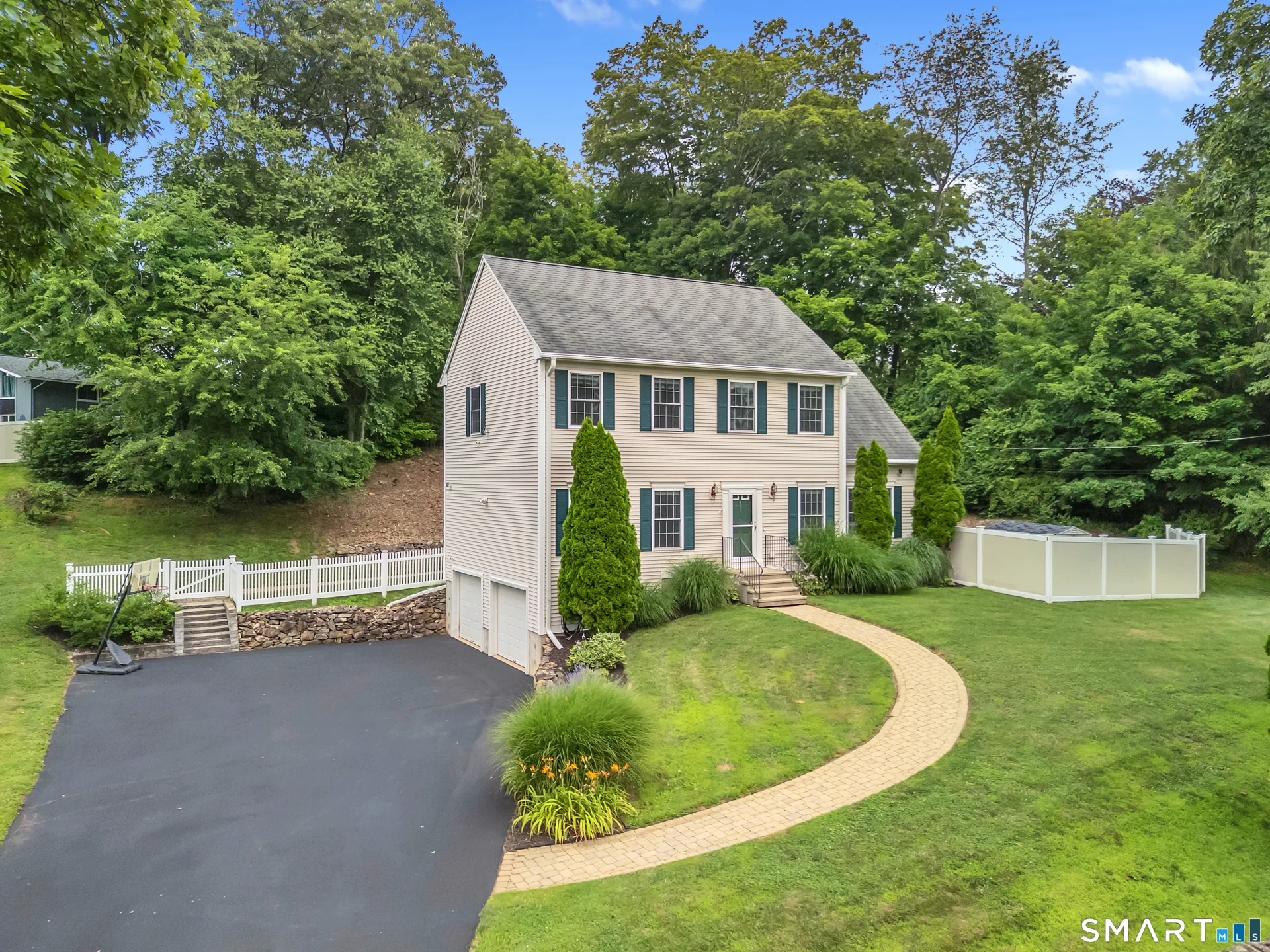 261 Twin Lakes Road, North Branford, CT