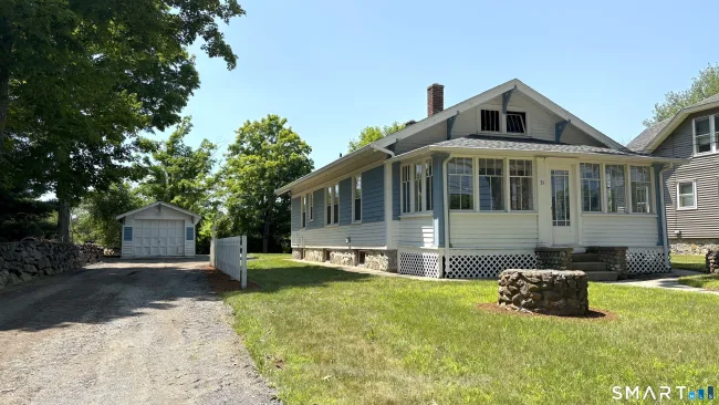 51 Buckley Highway