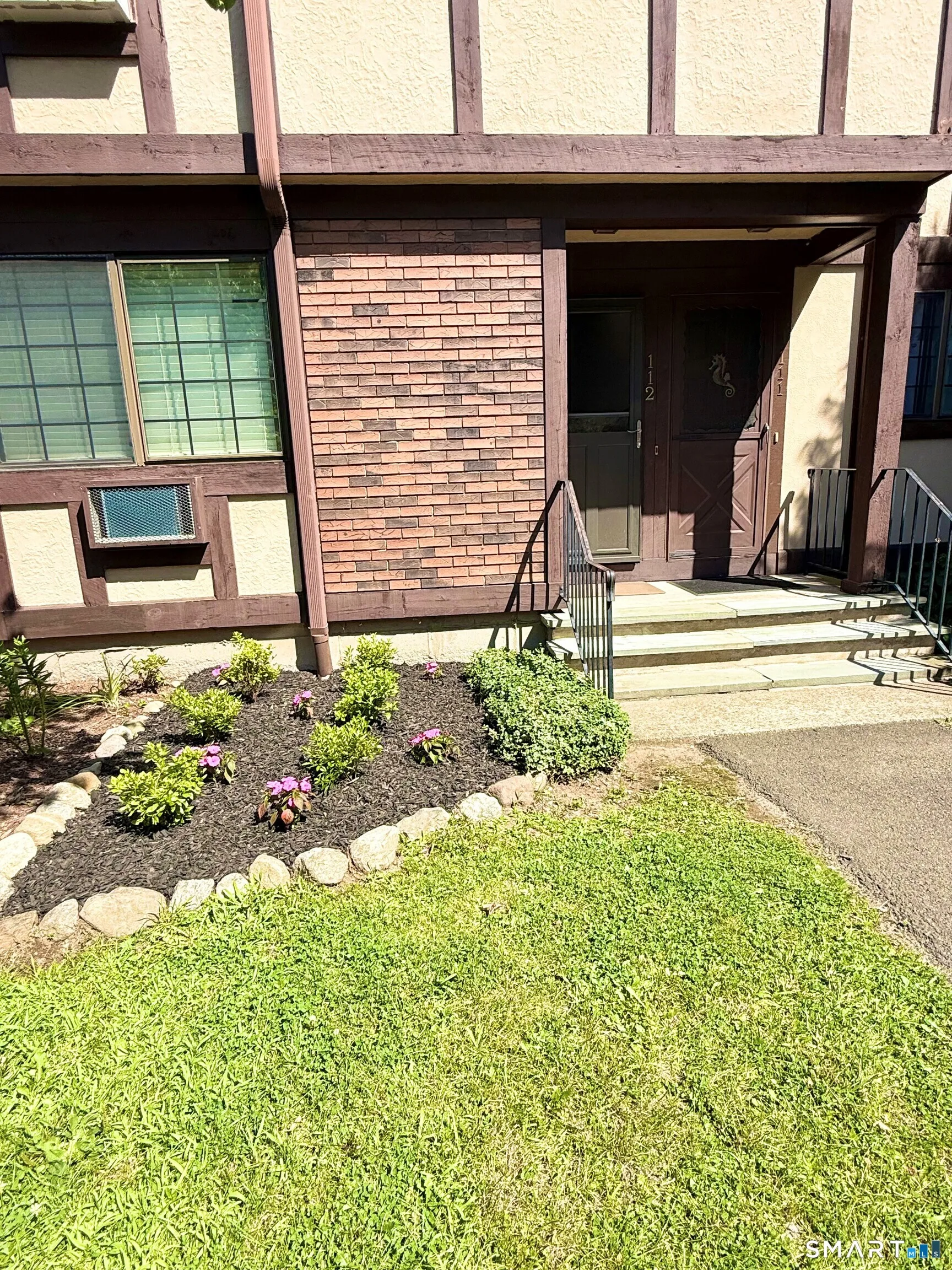 112 Foxwood Close, Milford, CT