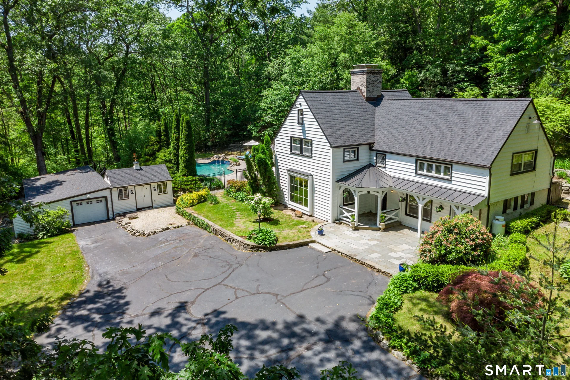 77 Crest Road, Middlebury, CT