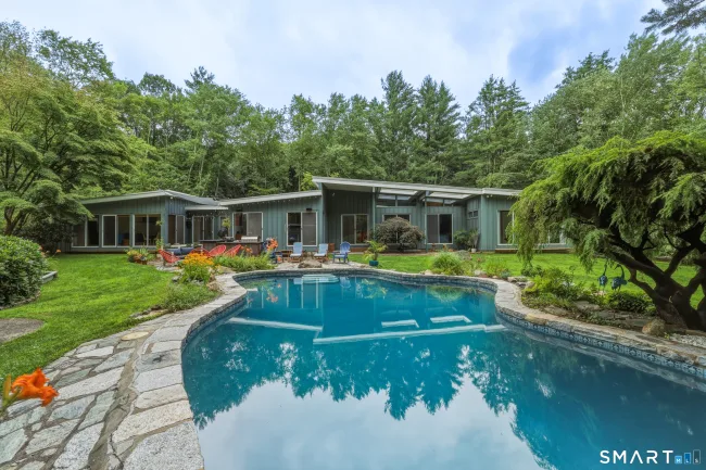 20 Crestview (Incl. 24 Crestview Dr.) Drive, Woodbridge, CT