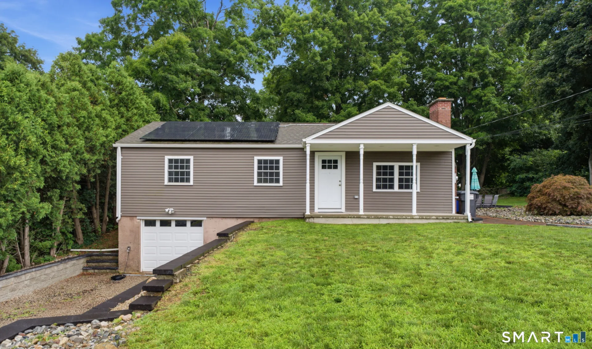 11 Lake Road, Portland, CT