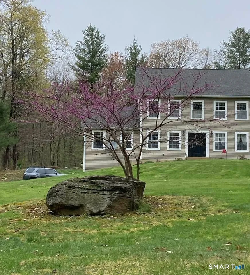 19 Mihaliak Rd Extension, Willington, CT