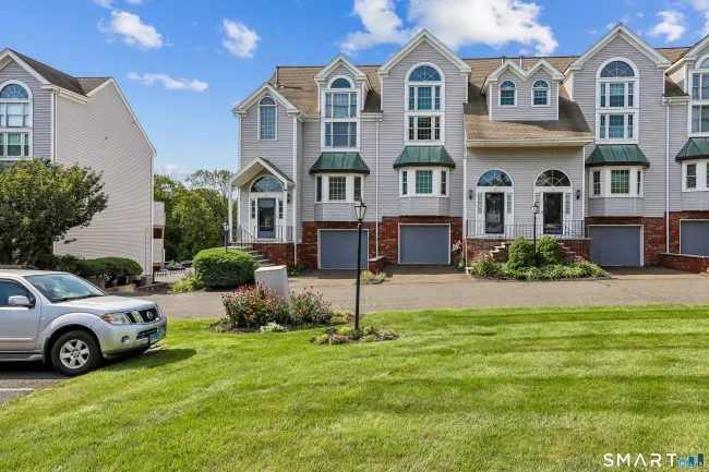 130 Deer Hill Avenue #11