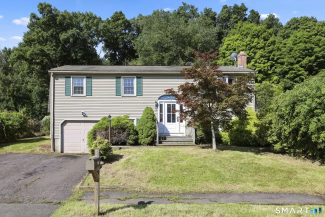 288 Knob Hill Road, Meriden, CT