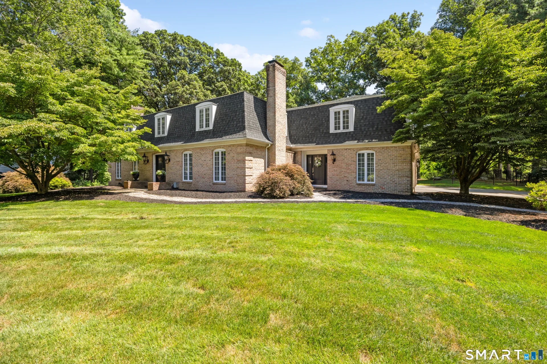 570 Riverside Drive, Cheshire, CT