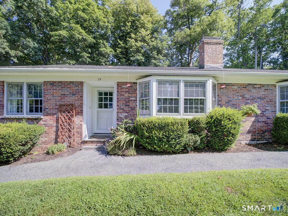13 Douglas Drive #13, Brookfield, CT