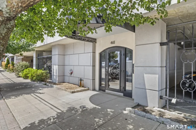 461 Bank Street #604, New London, CT