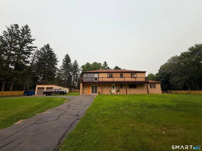 589 Racebrook Road, Orange, CT