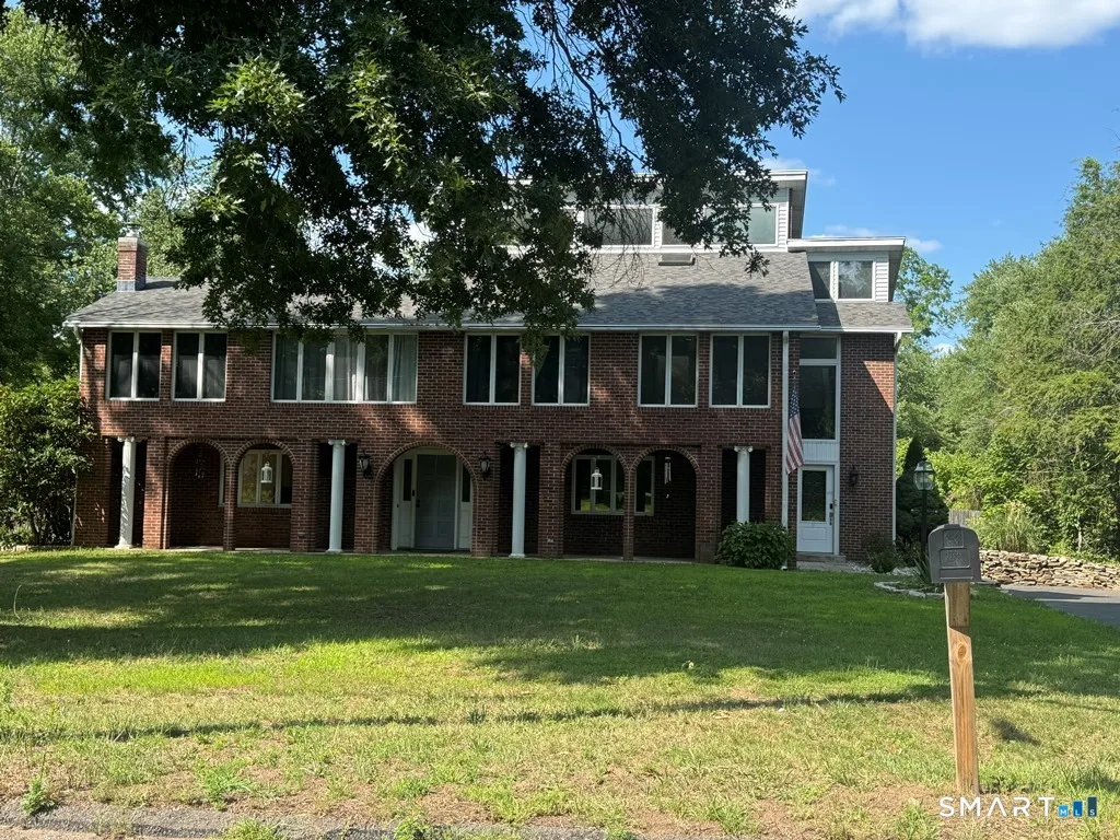 1010 Strong Road, South Windsor, CT