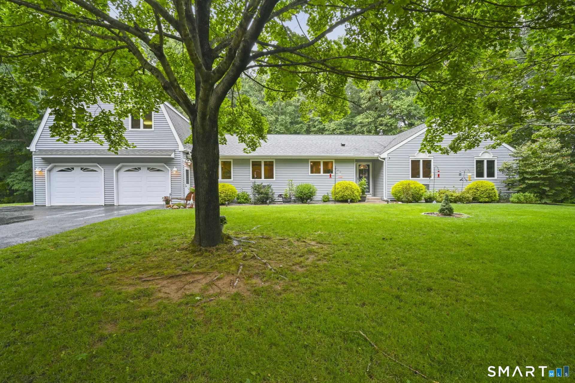 8 Thomas Drive, Tolland, CT