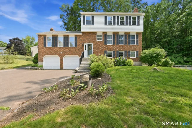 15 Deer Run Lane