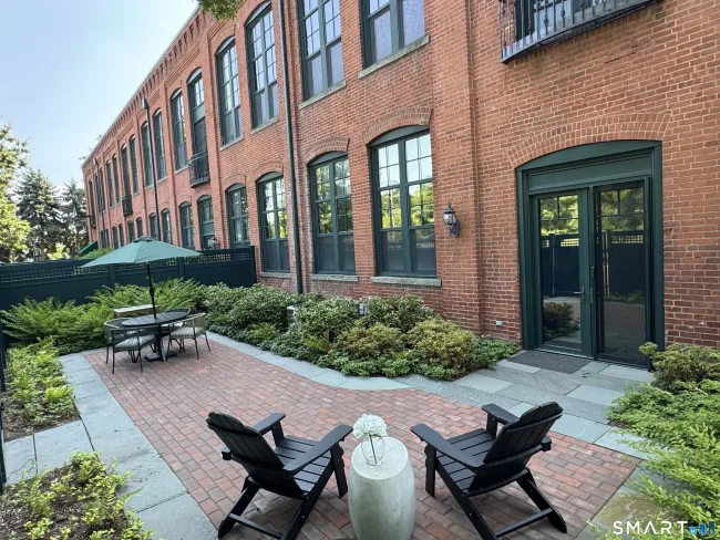 1 Indian Neck Avenue #4, Branford, CT