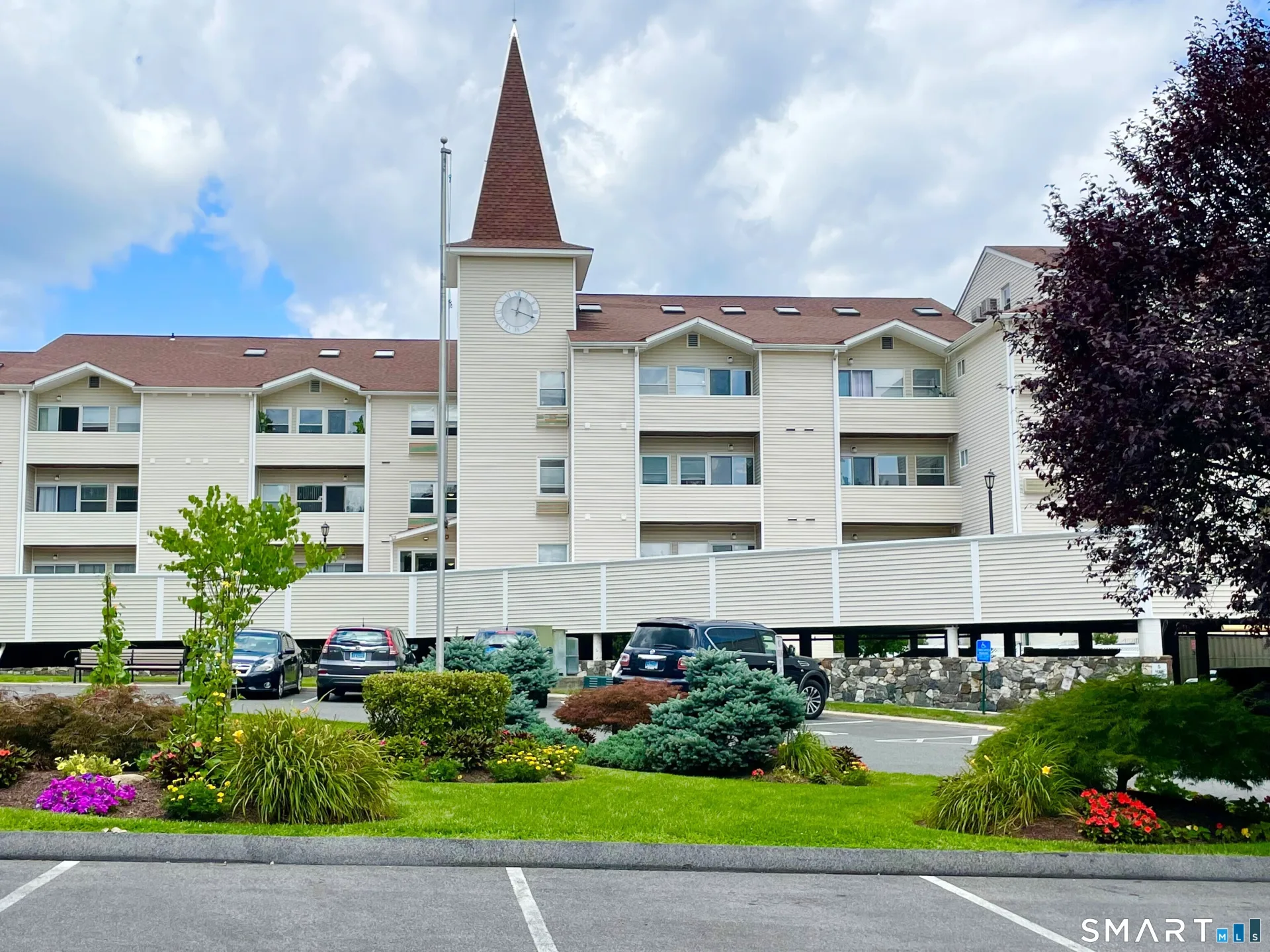 163 South Street #50, Danbury, CT
