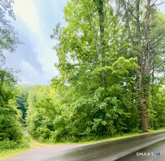 100 Johnson Road, Canaan, CT