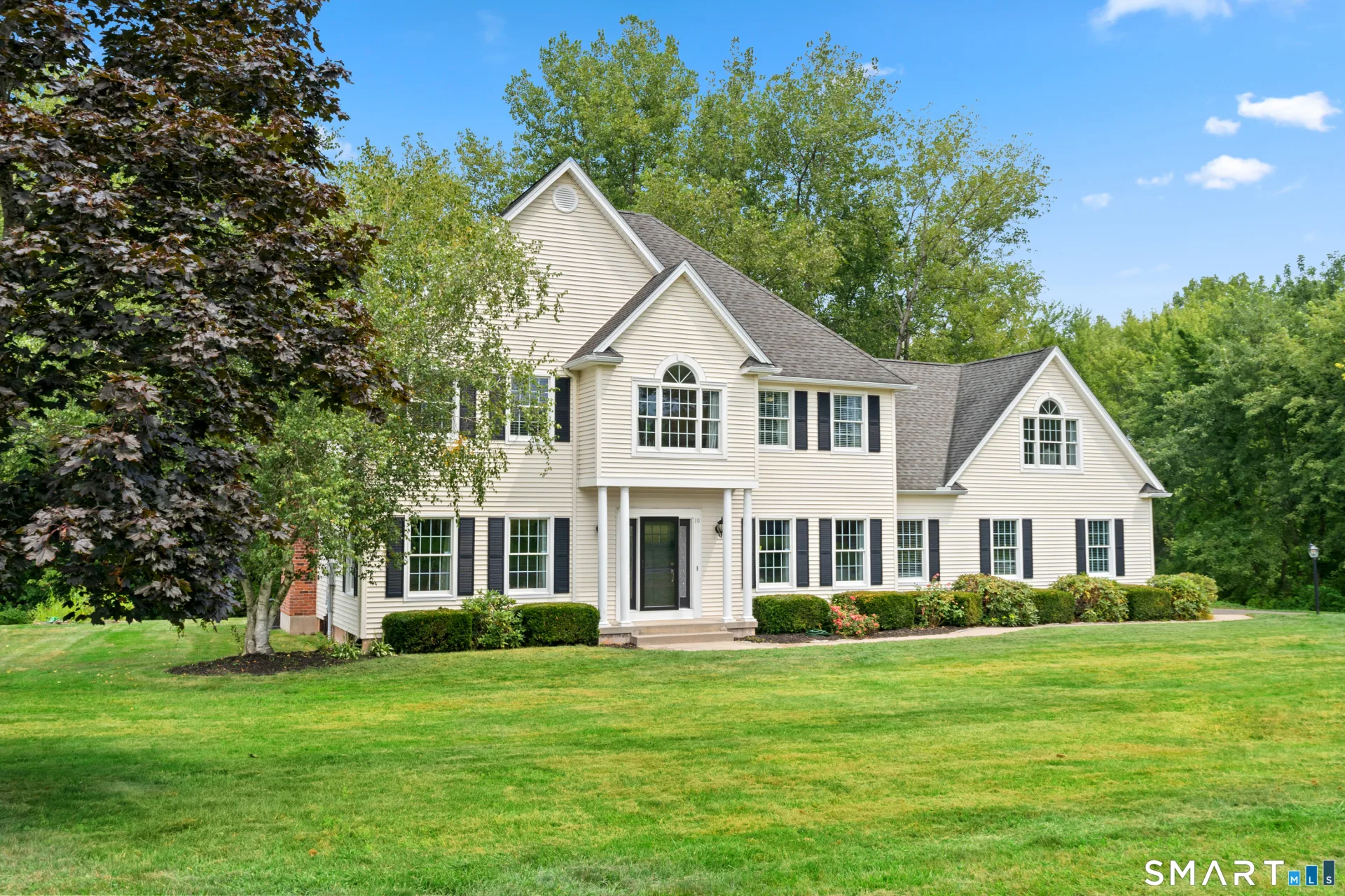 10 Harbourside Drive, Suffield, CT