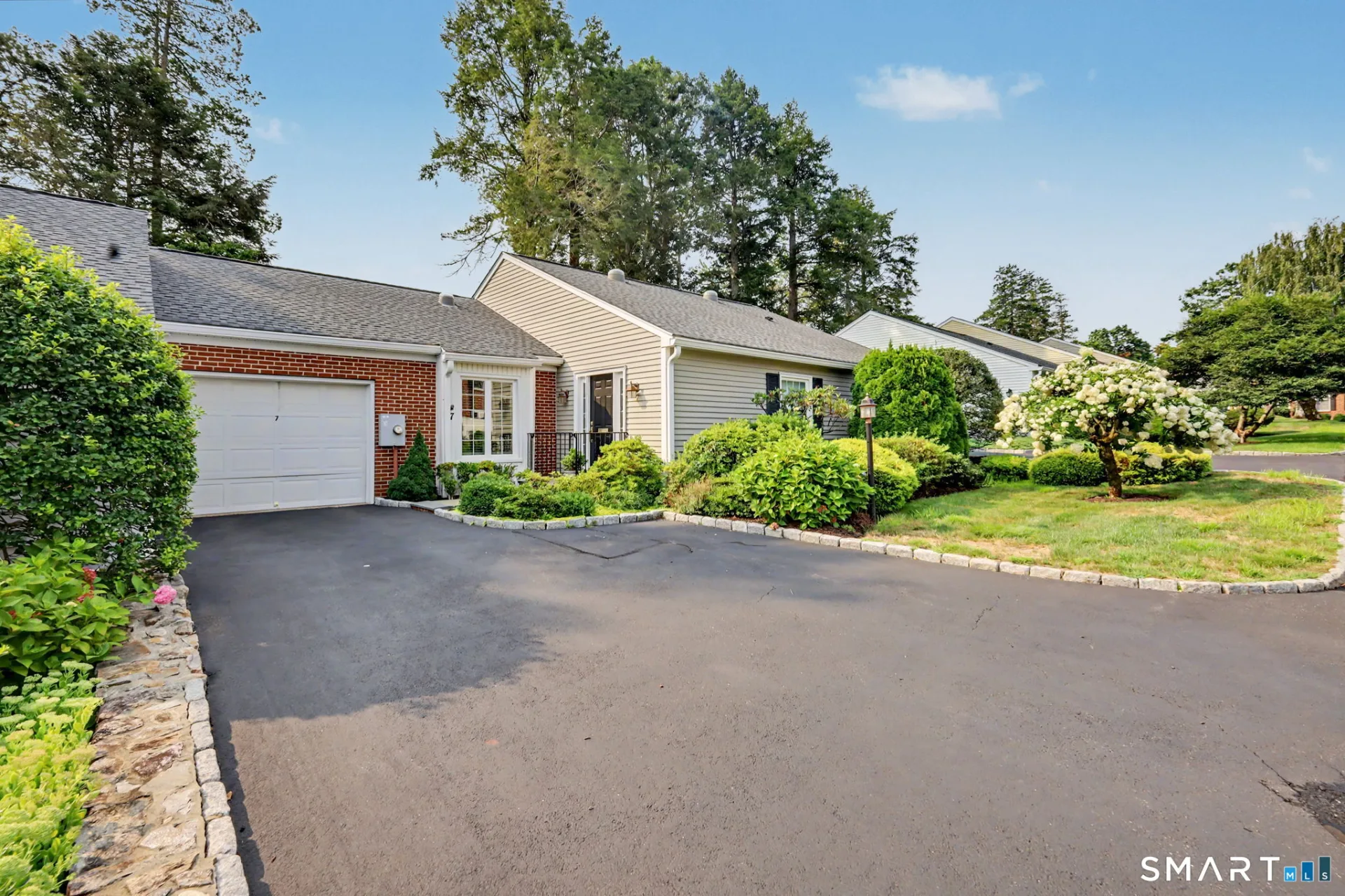 7 Bank Street #4, New Canaan, CT