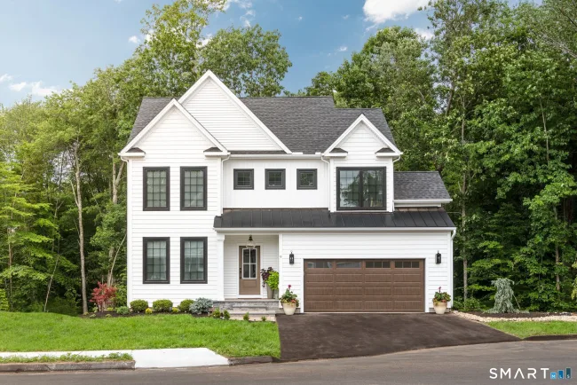 34 West District Road, Farmington, CT