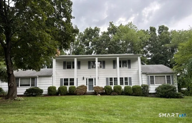 5 Grand Place, Newtown, CT