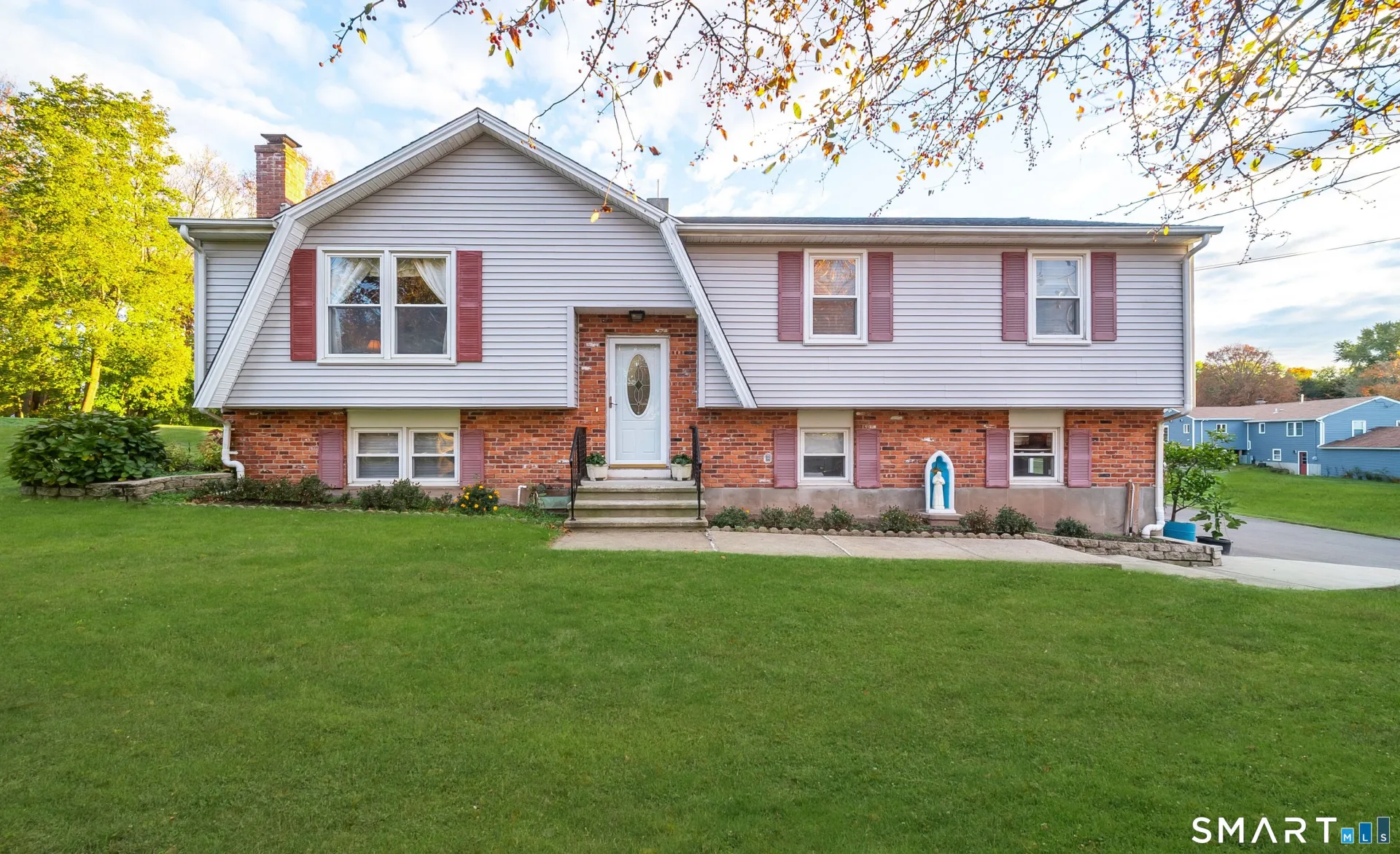 68 Roarke Road, North Haven, CT