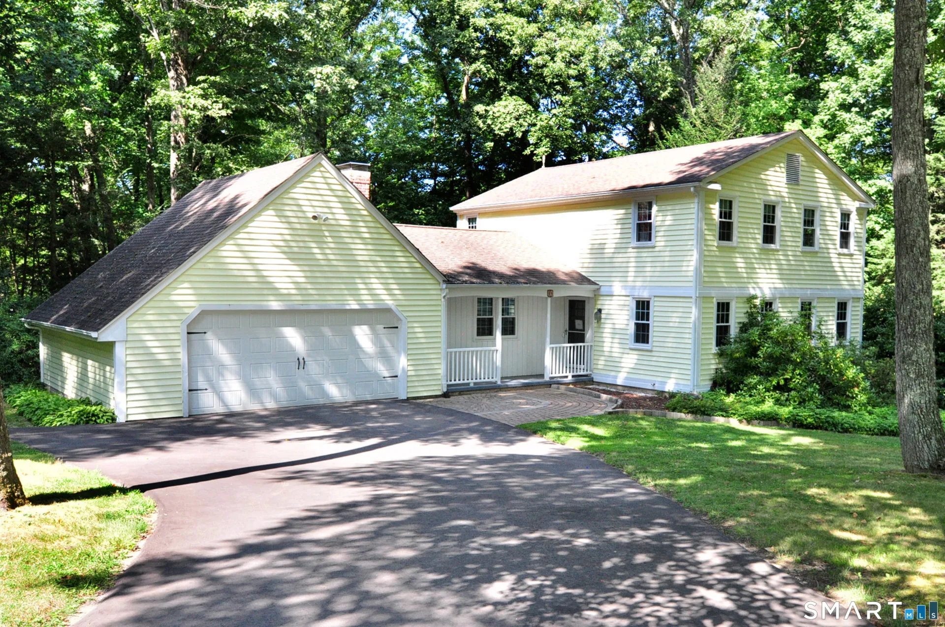 11 Roundhill Road, Granby, CT