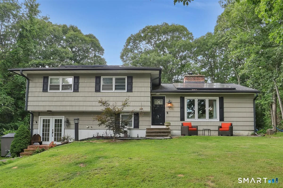 51 Mount Vernon Avenue, Waterbury, CT