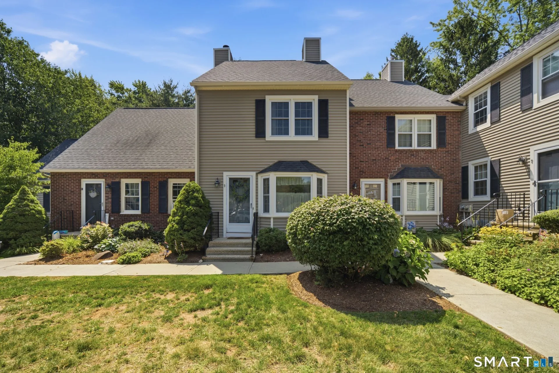 9 Braintree Court #9, Suffield, CT