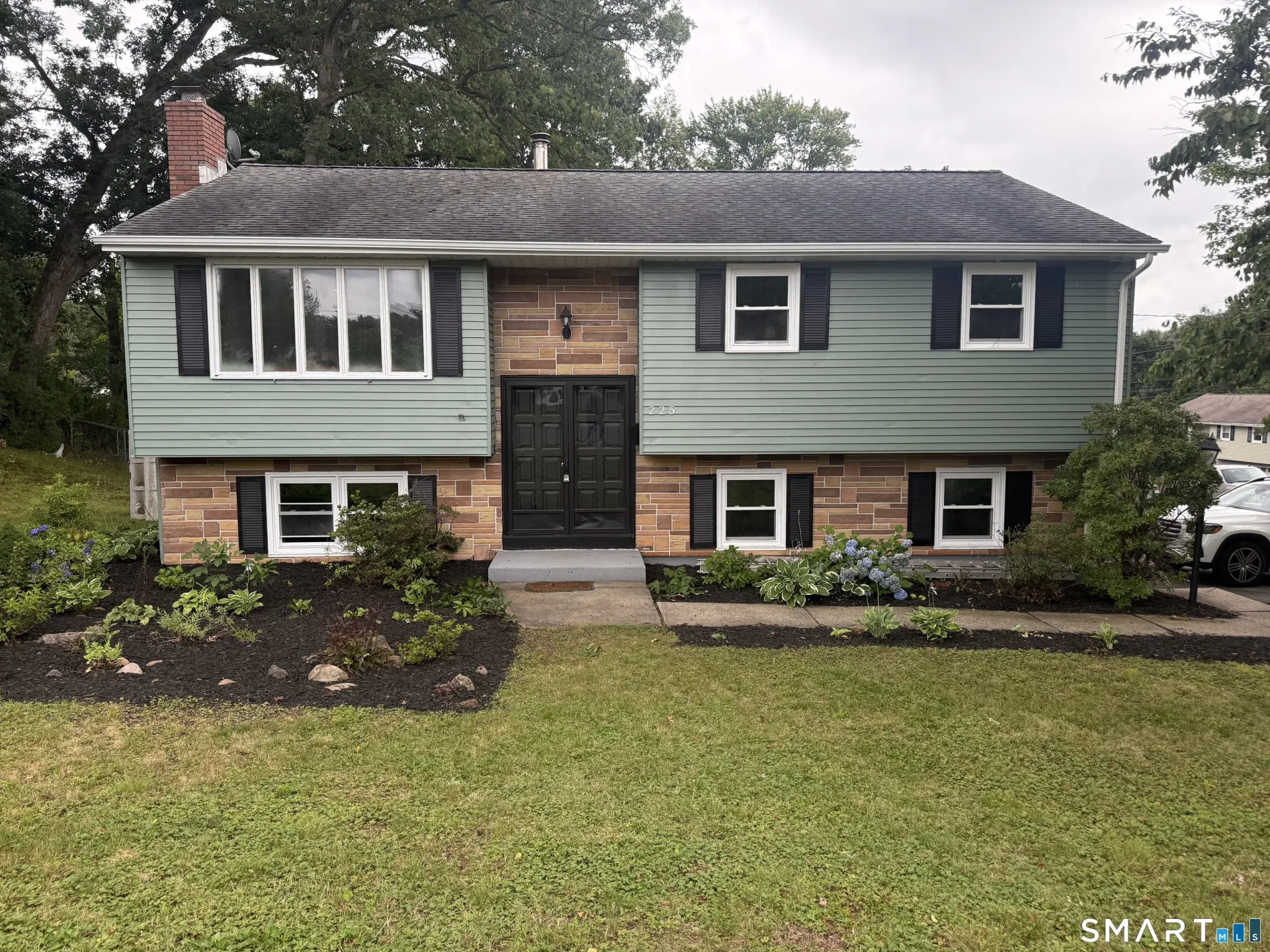 225 Stonecrest Drive, Bristol, CT