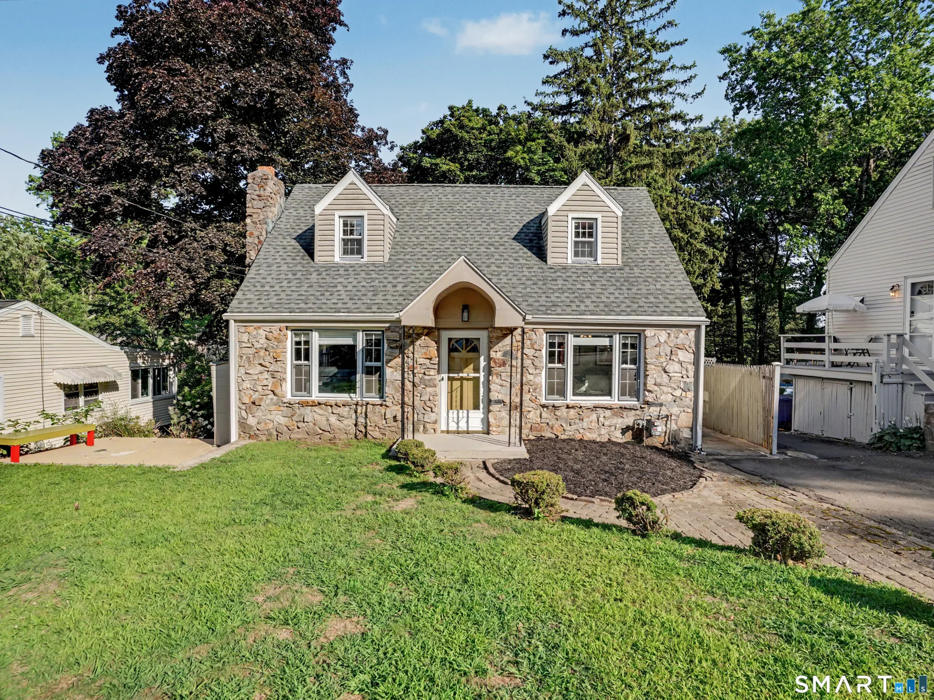 555 Lakeside Drive, Bridgeport, CT