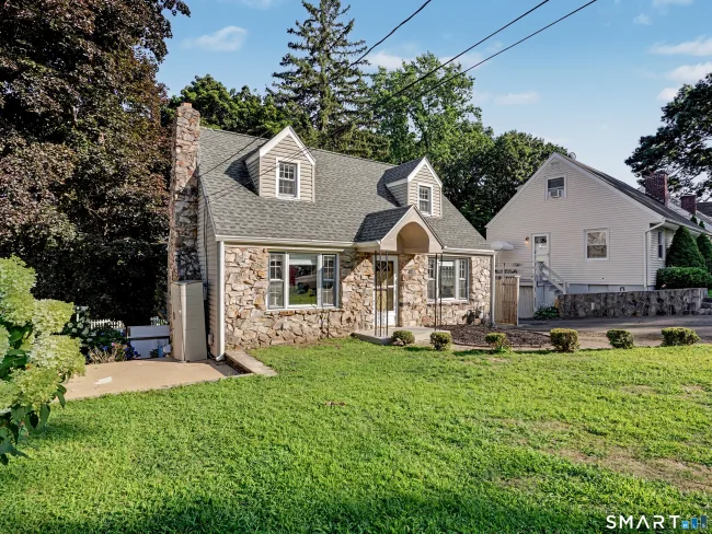 555 Lakeside Drive, Bridgeport, CT