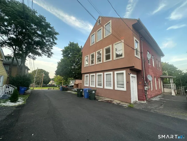 4 Foster Court, Meriden, CT