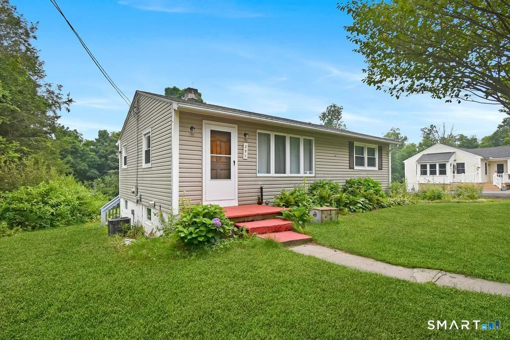 251 Gillette Road, New Hartford, CT