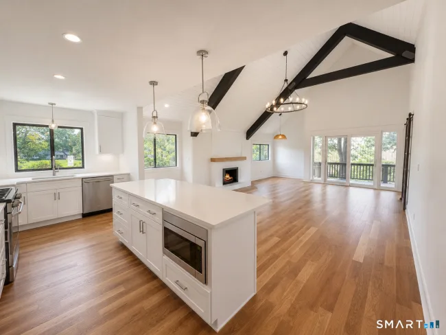 585 Pequot Lane #B, Stratford, CT
