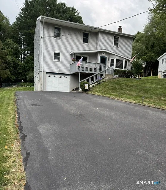 85 Driscoll Drive, Montville, CT