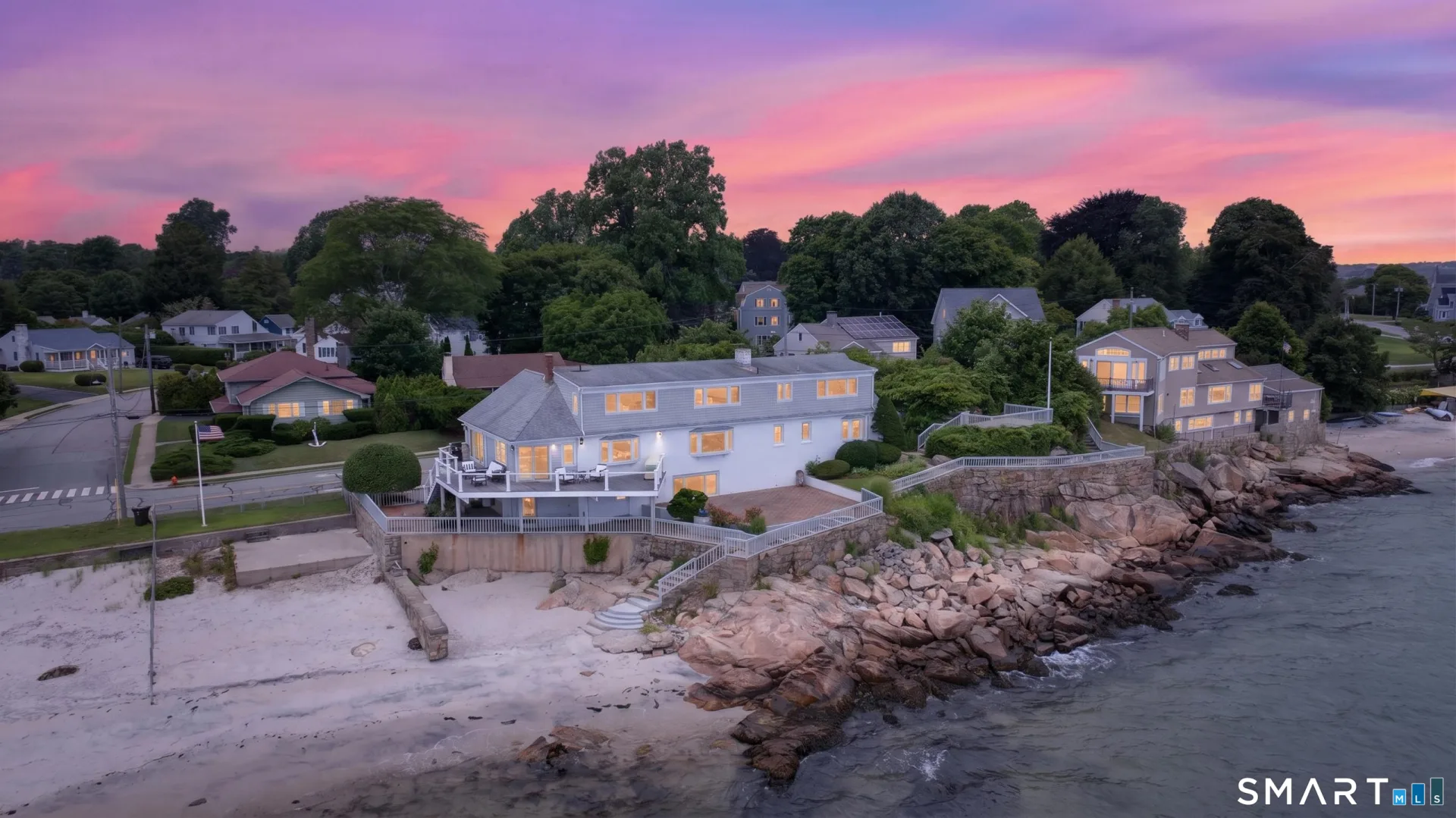 670 Pequot Avenue, New London, CT