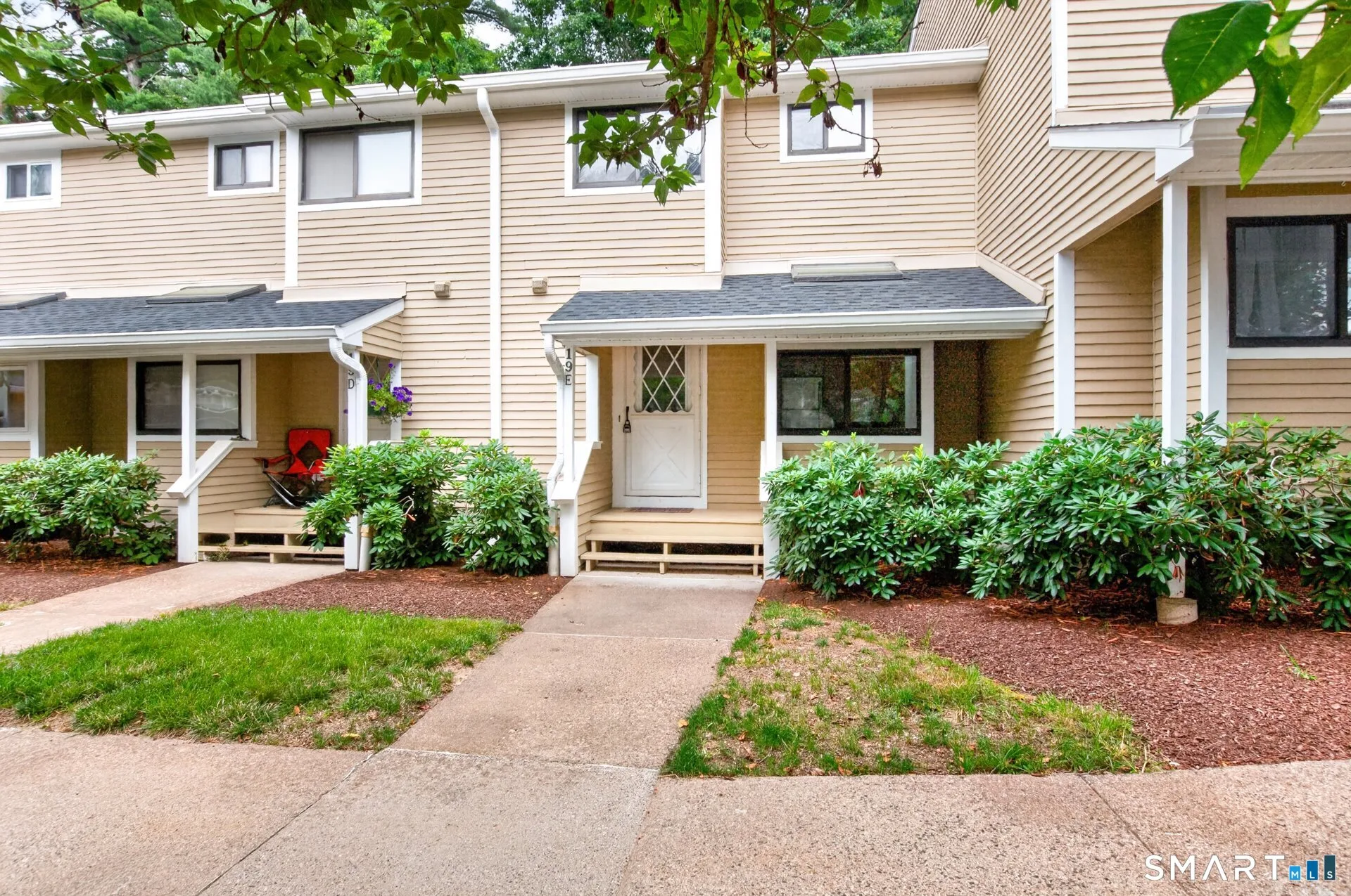 19 Wiggins Farm Drive #E, Simsbury, CT