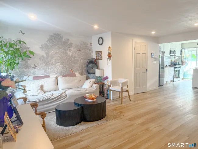 17 Avon Lane